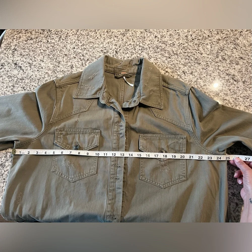 Free People Moonchild Green Distressed Denim Utility ShirtJacket Size L NEW
